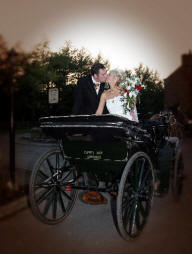 Kissing Couple on Gretna Green Horse & Carriage